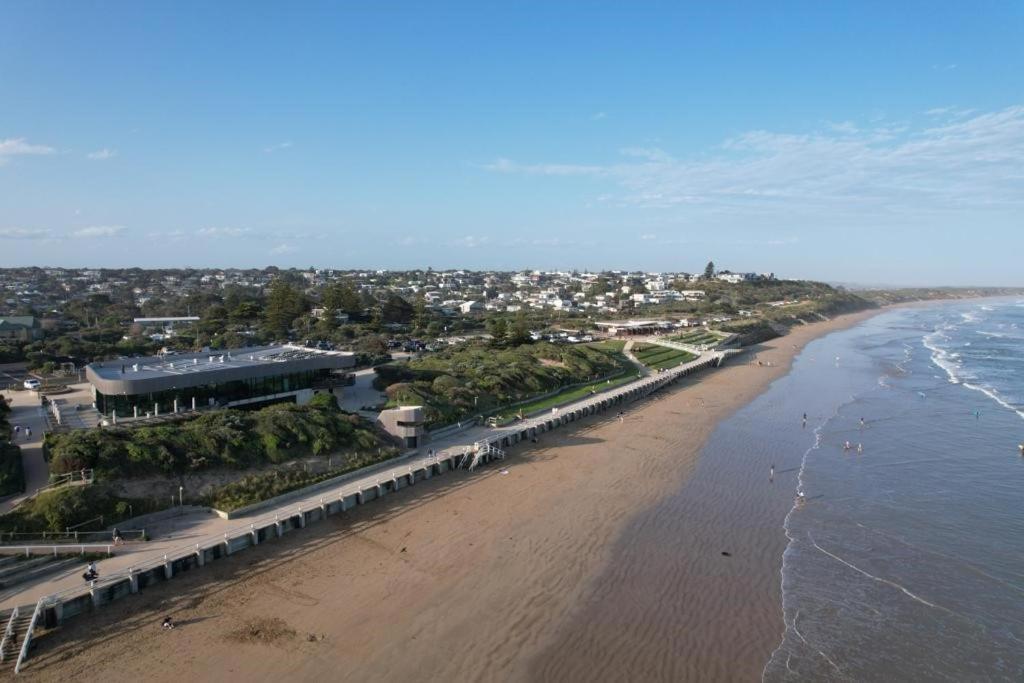 Field By The Beach Villa Ocean Grove Esterno foto